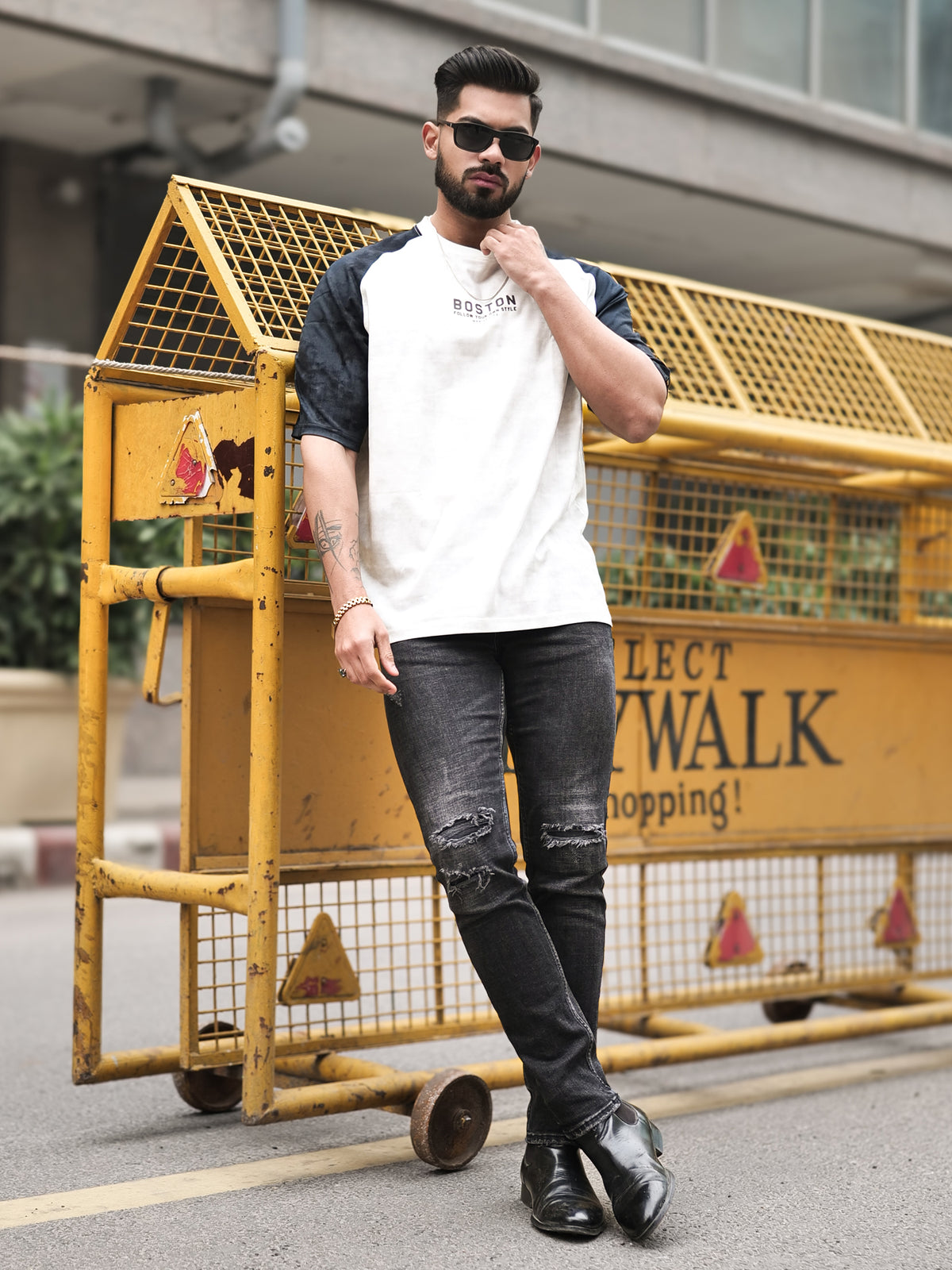 Black half sleeve boston acid wash t-shirt for men - view 5