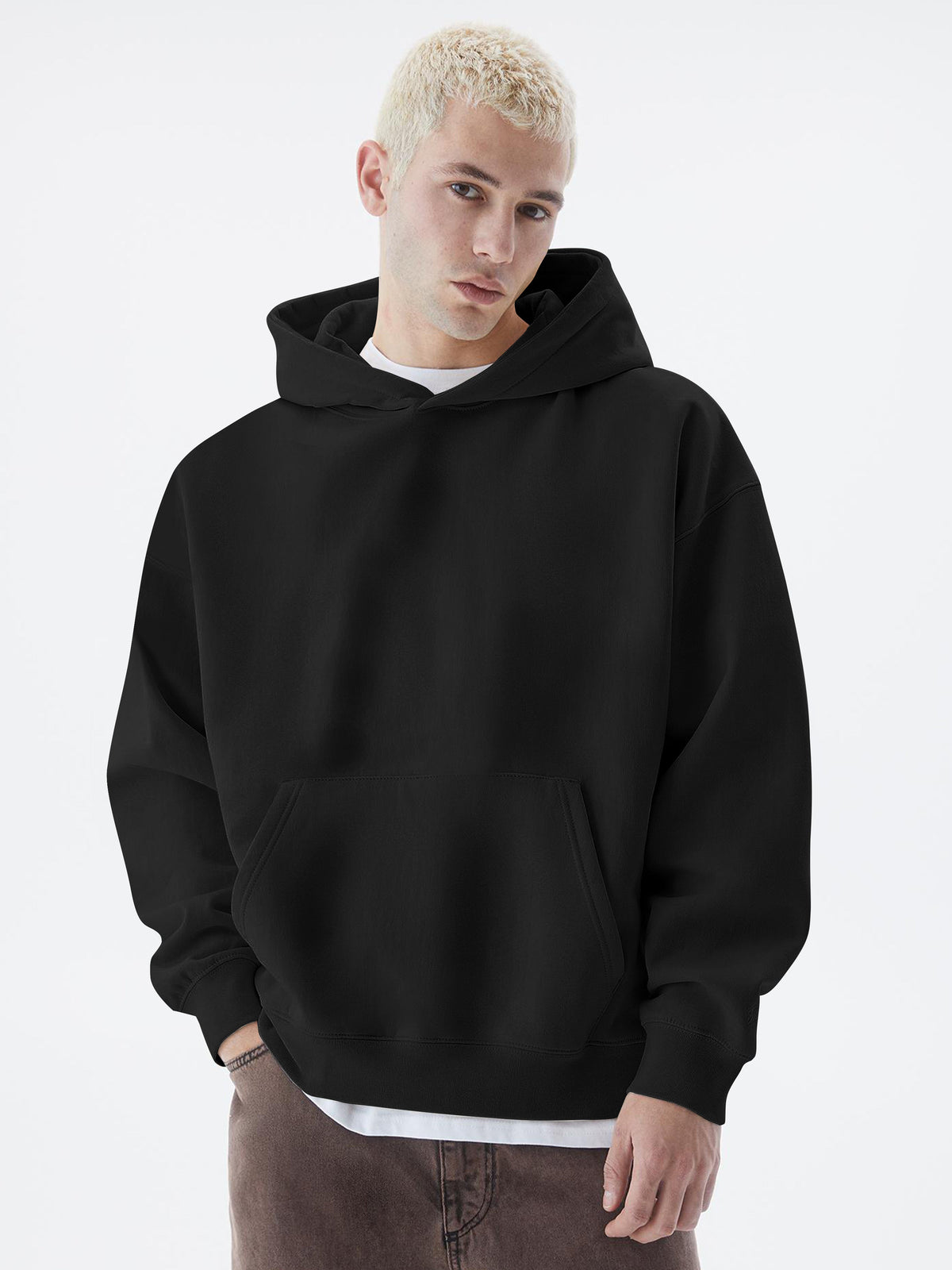 Black full sleeve cozy cut pull sweatshirt for men
