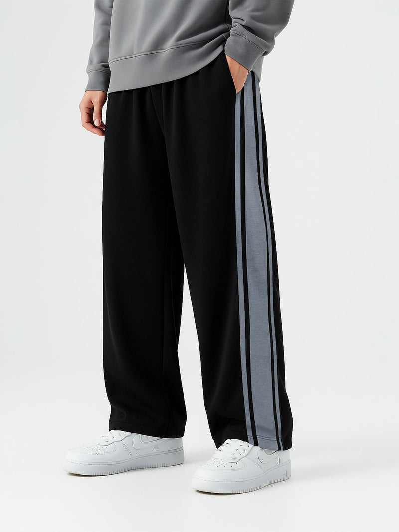 Black runner baggy track pants for men