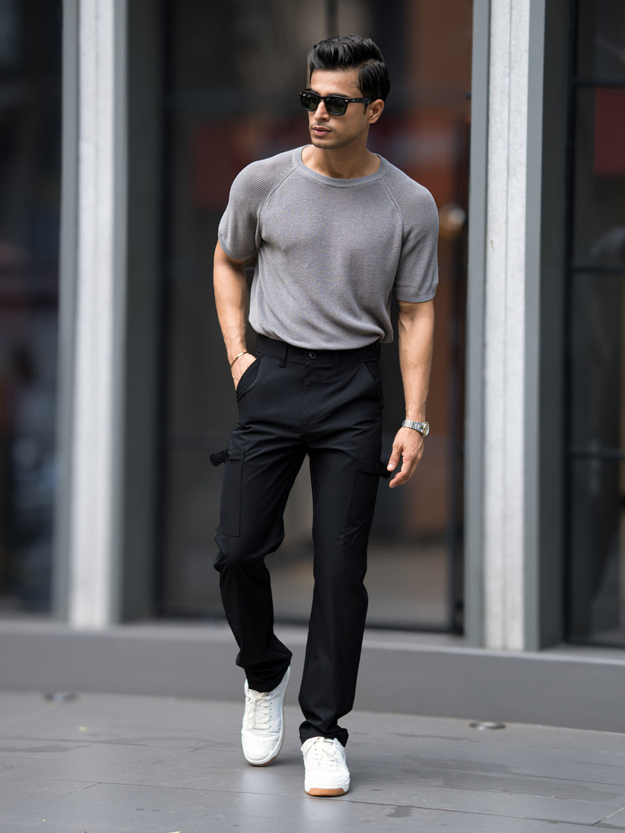 Black submarine buckle pocket cargo pants for men - view 7