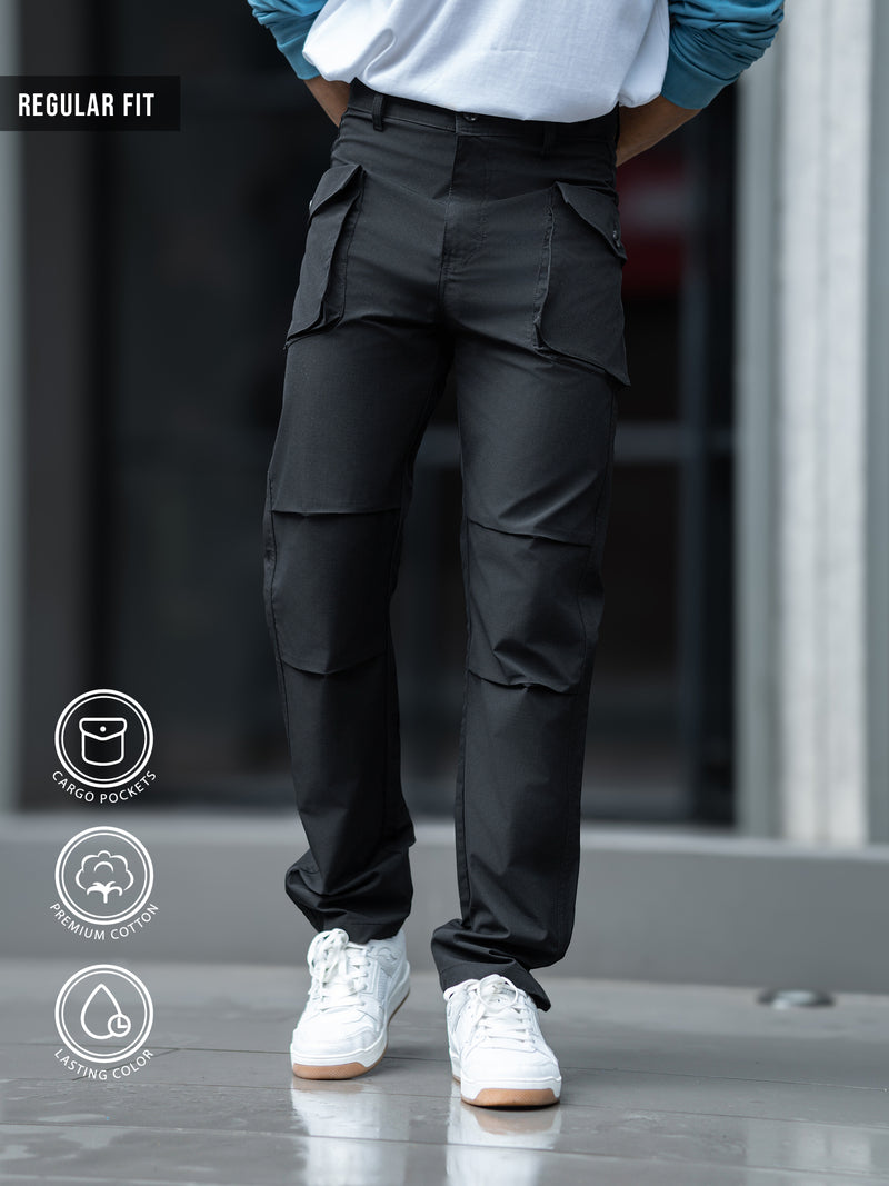 Black submarine flap pocket cargo pants for men