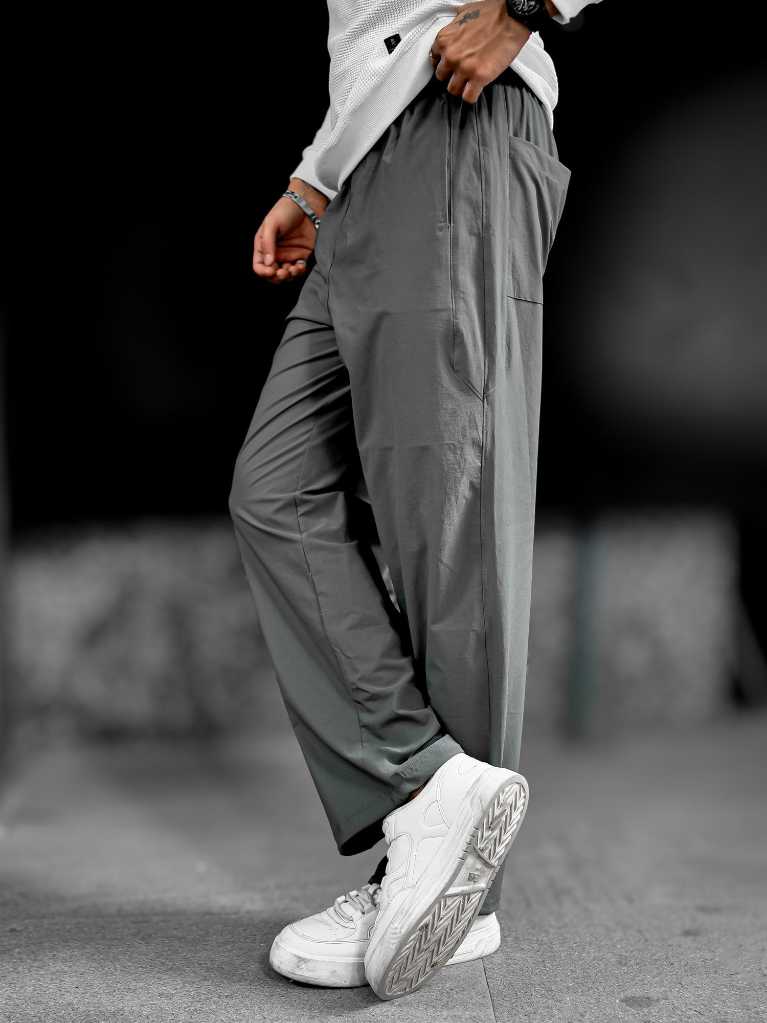 Parallel Fit Grey Pant