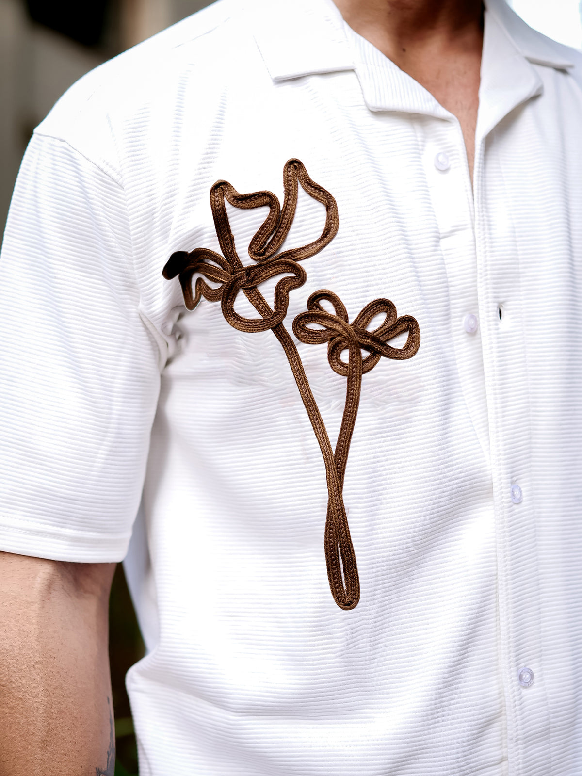 Half white half sleeve leaf embroidery cotton shirt for men - view 3