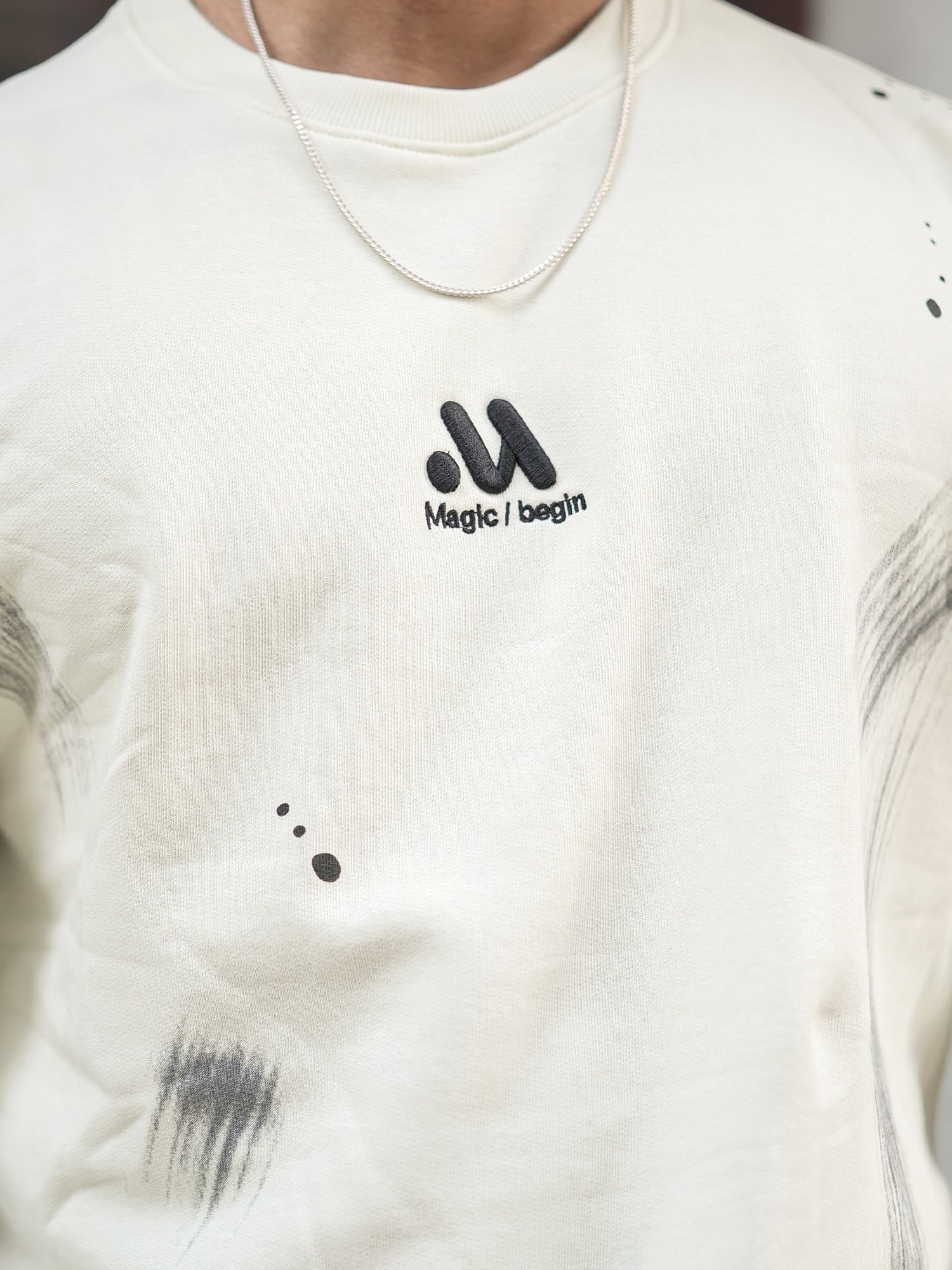 Magic HalfWhite Sweatshirt