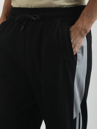 Black Axis Pant