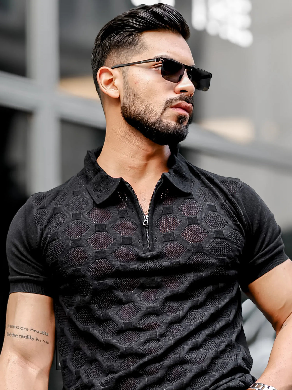 Black half sleeve diamond knit slim polo t-shirt for men - view 5