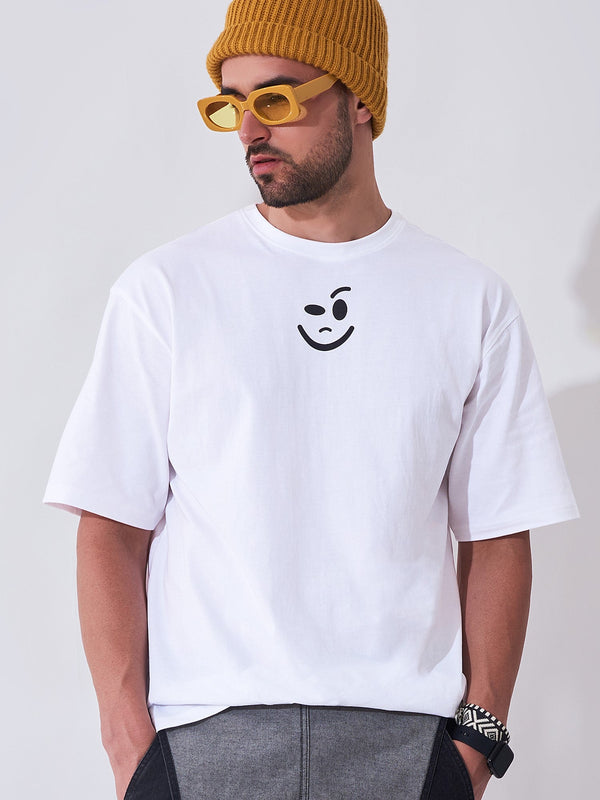 Squint smiley white Oversized T-shirt